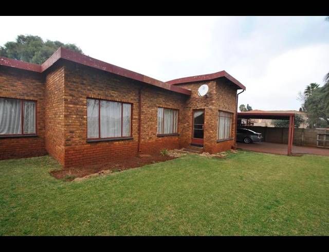 3 BEDROOM HOUSE FOR SALE IN DAWN PARK